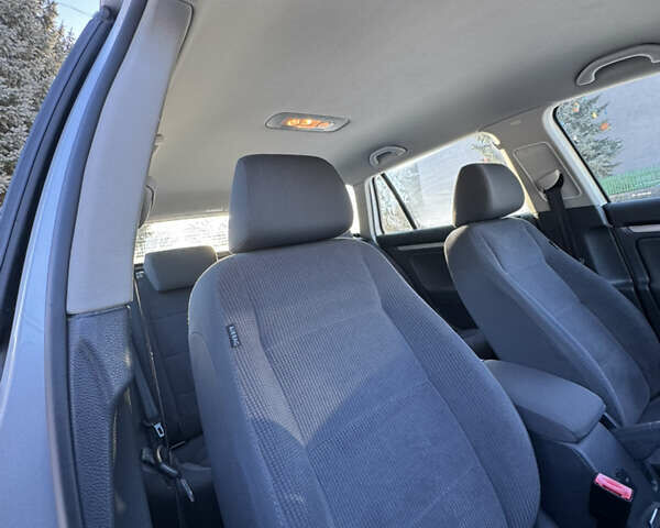 Сірий Фольксваген Гольф, об'ємом двигуна 1.6 л та пробігом 181 тис. км за 5900 $, фото 31 на Automoto.ua