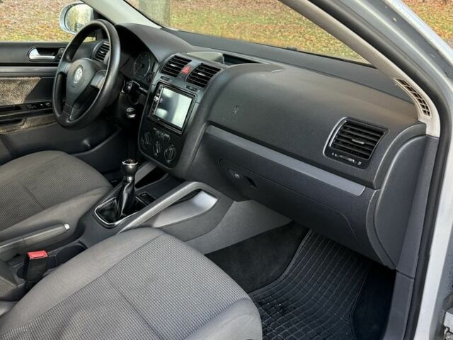 Сірий Фольксваген Гольф, об'ємом двигуна 1.9 л та пробігом 270 тис. км за 4700 $, фото 12 на Automoto.ua