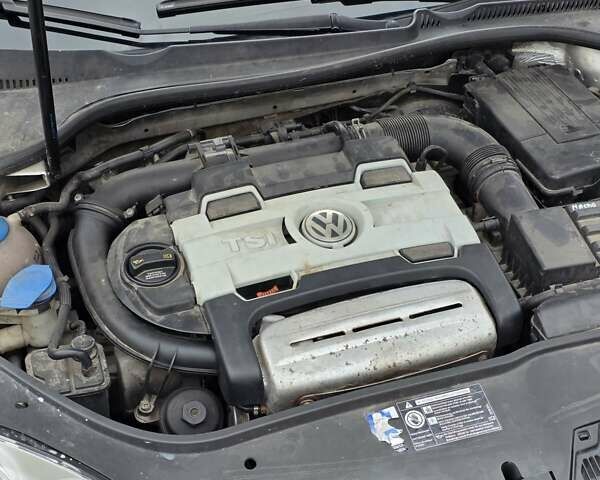 Серый Фольксваген Гольф, объемом двигателя 1.4 л и пробегом 261 тыс. км за 4999 $, фото 36 на Automoto.ua