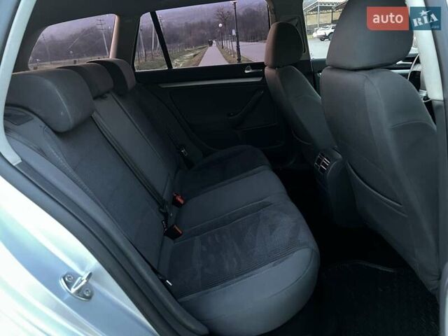 Сірий Фольксваген Гольф, об'ємом двигуна 1.4 л та пробігом 187 тис. км за 5200 $, фото 10 на Automoto.ua