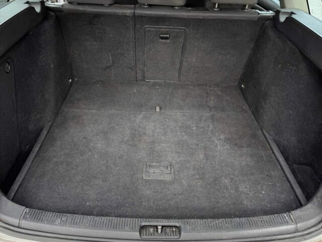 Сірий Фольксваген Гольф, об'ємом двигуна 1.9 л та пробігом 300 тис. км за 2669 $, фото 4 на Automoto.ua