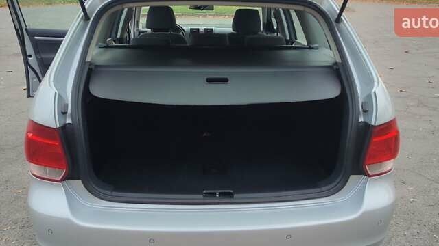 Серый Фольксваген Гольф, объемом двигателя 1.4 л и пробегом 246 тыс. км за 5199 $, фото 18 на Automoto.ua