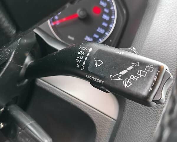 Серый Фольксваген Гольф, объемом двигателя 2 л и пробегом 350 тыс. км за 5999 $, фото 58 на Automoto.ua