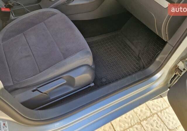 Серый Фольксваген Гольф, объемом двигателя 1.97 л и пробегом 320 тыс. км за 6700 $, фото 25 на Automoto.ua