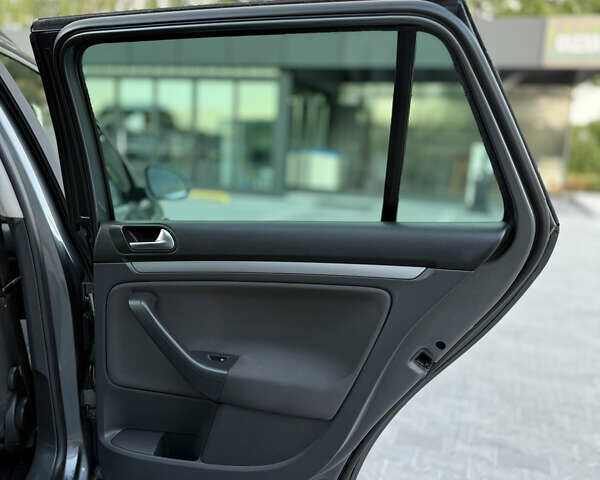 Сірий Фольксваген Гольф, об'ємом двигуна 0 л та пробігом 242 тис. км за 6700 $, фото 36 на Automoto.ua