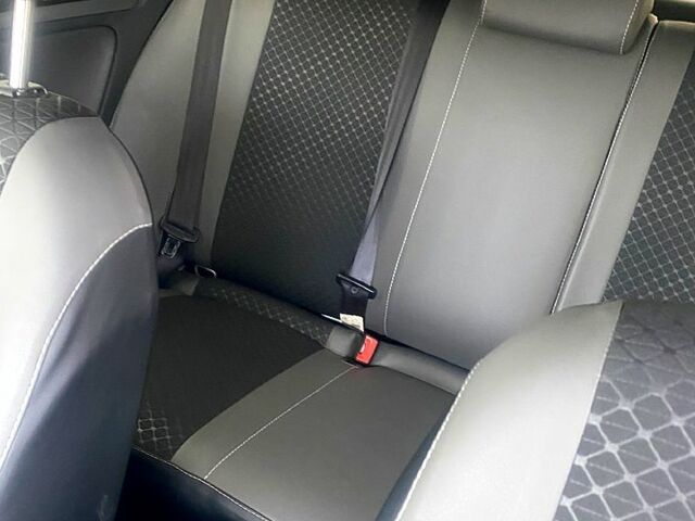 Сірий Фольксваген Гольф, об'ємом двигуна 1.6 л та пробігом 228 тис. км за 7000 $, фото 11 на Automoto.ua