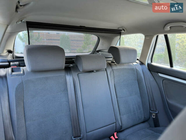 Серый Фольксваген Гольф, объемом двигателя 1.9 л и пробегом 233 тыс. км за 5099 $, фото 20 на Automoto.ua