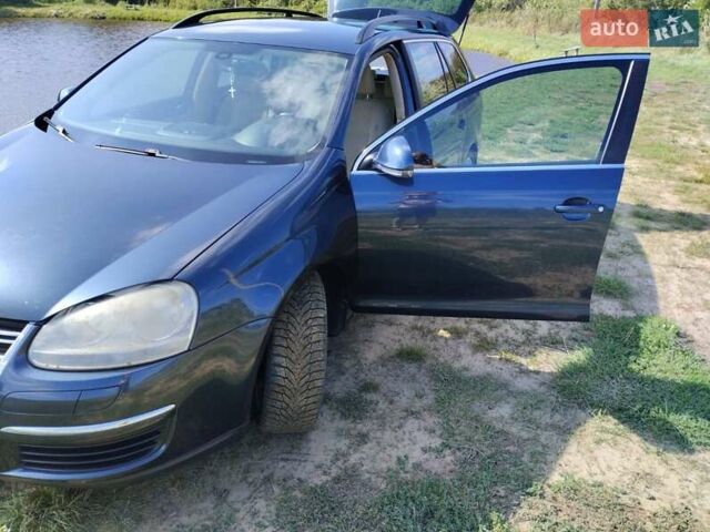 Серый Фольксваген Гольф, объемом двигателя 1.4 л и пробегом 213 тыс. км за 5500 $, фото 9 на Automoto.ua