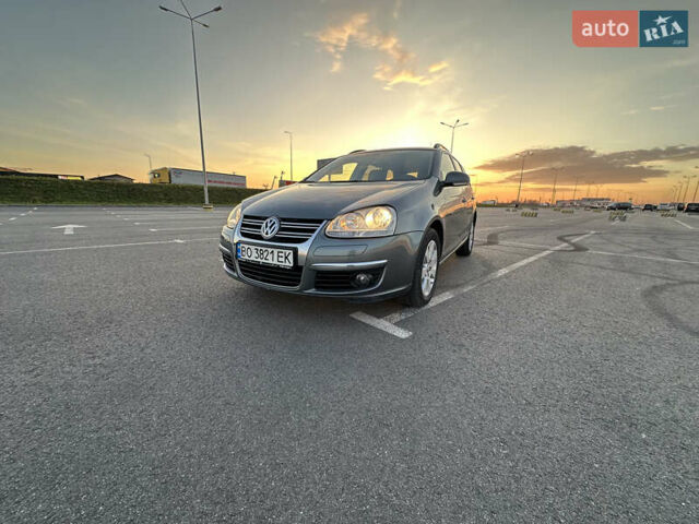 Сірий Фольксваген Гольф, об'ємом двигуна 1.39 л та пробігом 254 тис. км за 5200 $, фото 2 на Automoto.ua