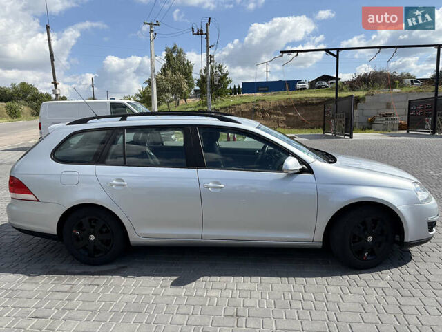 Серый Фольксваген Гольф, объемом двигателя 1.6 л и пробегом 204 тыс. км за 6600 $, фото 3 на Automoto.ua