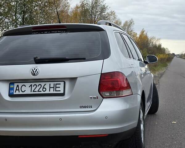 Серый Фольксваген Гольф, объемом двигателя 1.4 л и пробегом 261 тыс. км за 4999 $, фото 9 на Automoto.ua