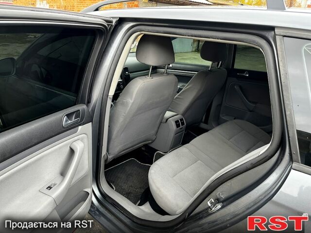 Серый Фольксваген Гольф, объемом двигателя 1.9 л и пробегом 0 тыс. км за 5700 $, фото 7 на Automoto.ua