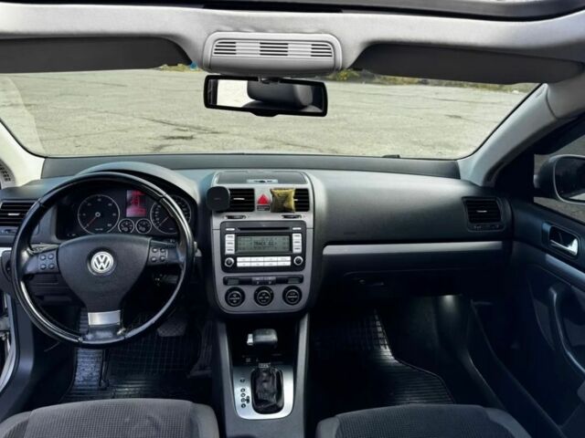 Серый Фольксваген Гольф, объемом двигателя 1.9 л и пробегом 335 тыс. км за 7100 $, фото 3 на Automoto.ua