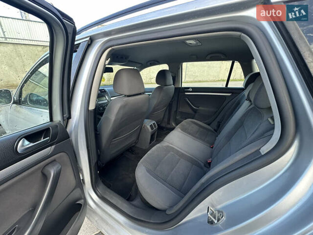 Серый Фольксваген Гольф, объемом двигателя 1.9 л и пробегом 233 тыс. км за 5099 $, фото 21 на Automoto.ua