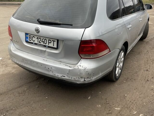 Серый Фольксваген Гольф, объемом двигателя 1.6 л и пробегом 240 тыс. км за 3950 $, фото 10 на Automoto.ua