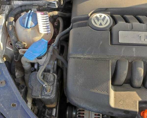 Сірий Фольксваген Гольф, об'ємом двигуна 1.6 л та пробігом 253 тис. км за 6536 $, фото 61 на Automoto.ua