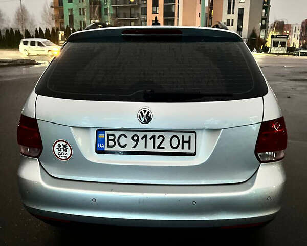 Сірий Фольксваген Гольф, об'ємом двигуна 1.39 л та пробігом 160 тис. км за 6500 $, фото 3 на Automoto.ua