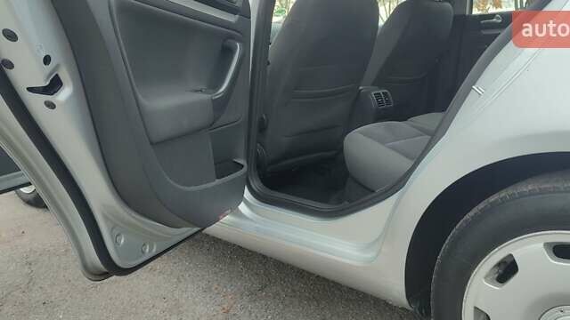 Серый Фольксваген Гольф, объемом двигателя 1.4 л и пробегом 246 тыс. км за 5199 $, фото 13 на Automoto.ua