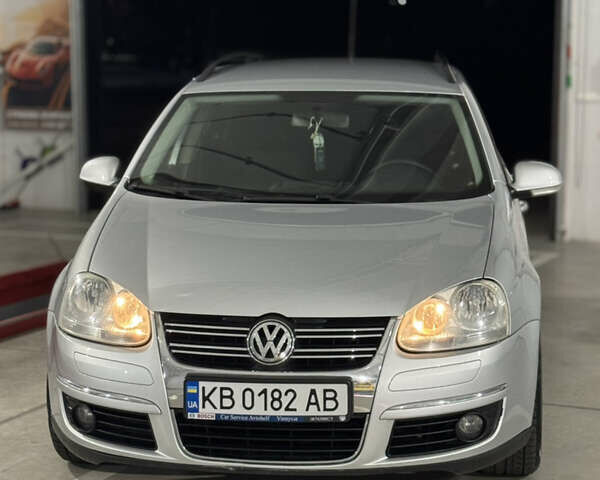 Серый Фольксваген Гольф, объемом двигателя 1.6 л и пробегом 242 тыс. км за 4900 $, фото 14 на Automoto.ua