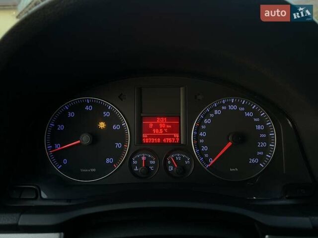 Сірий Фольксваген Гольф, об'ємом двигуна 1.4 л та пробігом 187 тис. км за 5200 $, фото 8 на Automoto.ua