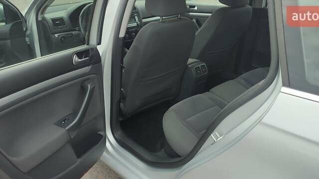 Серый Фольксваген Гольф, объемом двигателя 1.4 л и пробегом 246 тыс. км за 5199 $, фото 12 на Automoto.ua