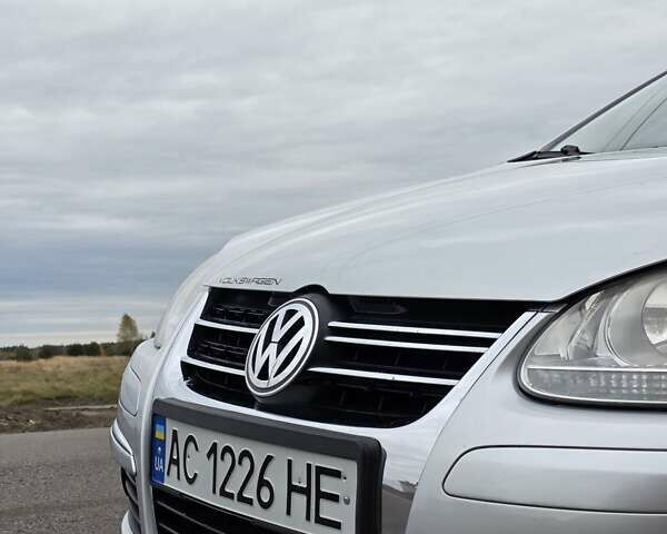 Серый Фольксваген Гольф, объемом двигателя 1.4 л и пробегом 261 тыс. км за 4999 $, фото 2 на Automoto.ua