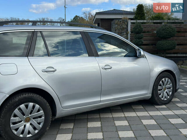Серый Фольксваген Гольф, объемом двигателя 1.9 л и пробегом 233 тыс. км за 5099 $, фото 3 на Automoto.ua