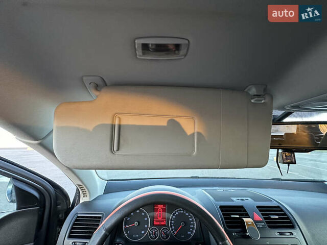 Сірий Фольксваген Гольф, об'ємом двигуна 1.39 л та пробігом 254 тис. км за 5200 $, фото 42 на Automoto.ua