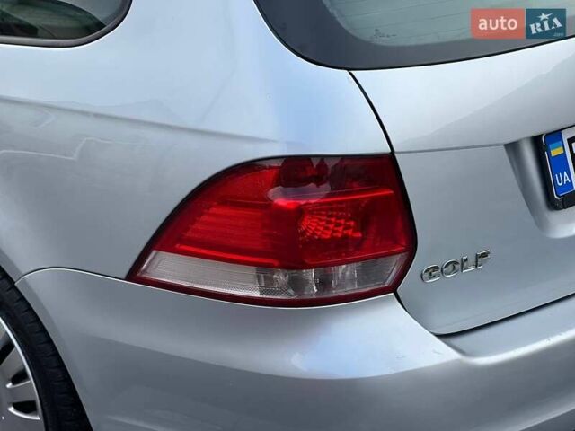 Серый Фольксваген Гольф, объемом двигателя 1.6 л и пробегом 198 тыс. км за 6899 $, фото 38 на Automoto.ua