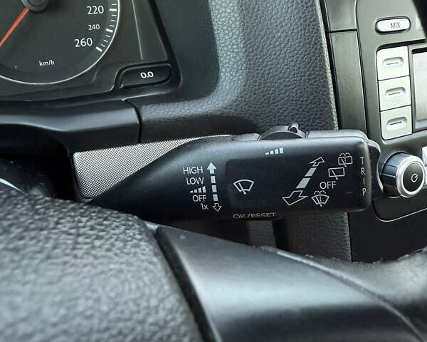 Сірий Фольксваген Гольф, об'ємом двигуна 0 л та пробігом 242 тис. км за 6700 $, фото 23 на Automoto.ua