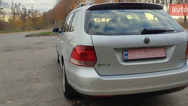 Серый Фольксваген Гольф, объемом двигателя 1.4 л и пробегом 246 тыс. км за 5199 $, фото 4 на Automoto.ua
