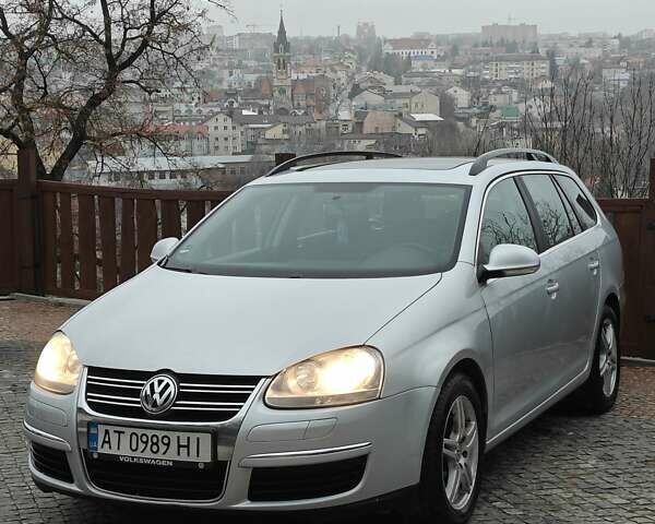 Серый Фольксваген Гольф, объемом двигателя 2 л и пробегом 350 тыс. км за 5999 $, фото 3 на Automoto.ua