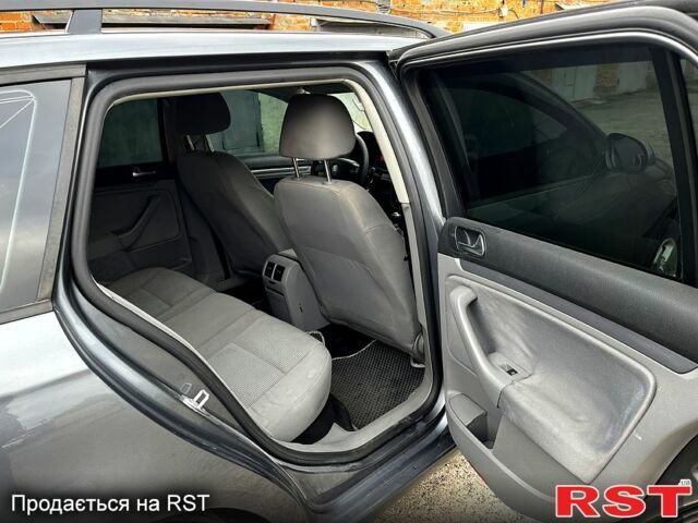 Серый Фольксваген Гольф, объемом двигателя 1.9 л и пробегом 0 тыс. км за 5700 $, фото 9 на Automoto.ua