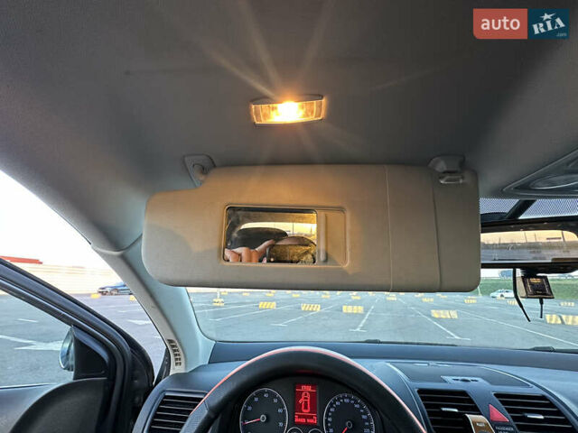 Сірий Фольксваген Гольф, об'ємом двигуна 1.39 л та пробігом 254 тис. км за 5200 $, фото 41 на Automoto.ua