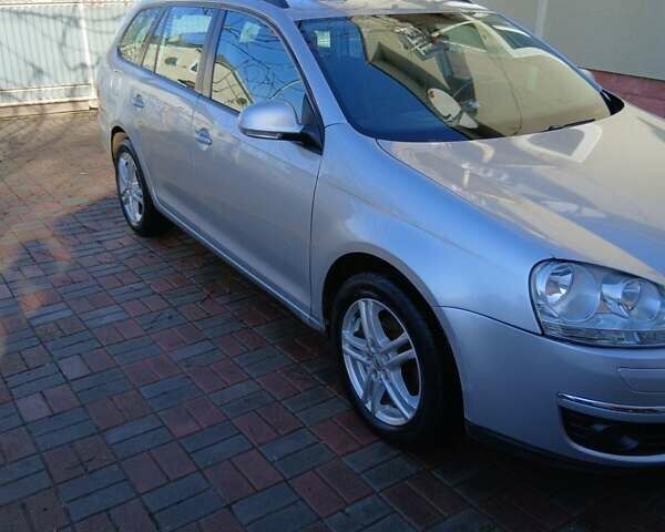 Серый Фольксваген Гольф, объемом двигателя 1.9 л и пробегом 275 тыс. км за 5500 $, фото 2 на Automoto.ua