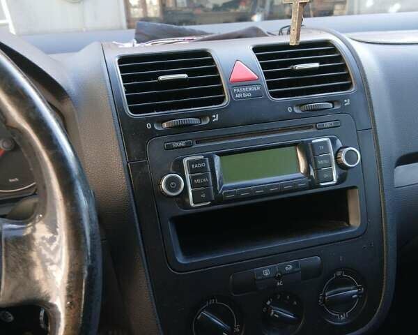 Серый Фольксваген Гольф, объемом двигателя 1.9 л и пробегом 275 тыс. км за 5500 $, фото 9 на Automoto.ua