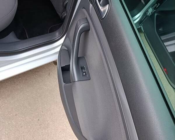 Серый Фольксваген Гольф, объемом двигателя 1.6 л и пробегом 182 тыс. км за 5899 $, фото 15 на Automoto.ua