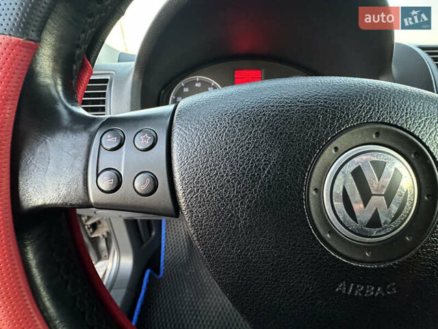 Сірий Фольксваген Гольф, об'ємом двигуна 1.39 л та пробігом 254 тис. км за 5200 $, фото 24 на Automoto.ua