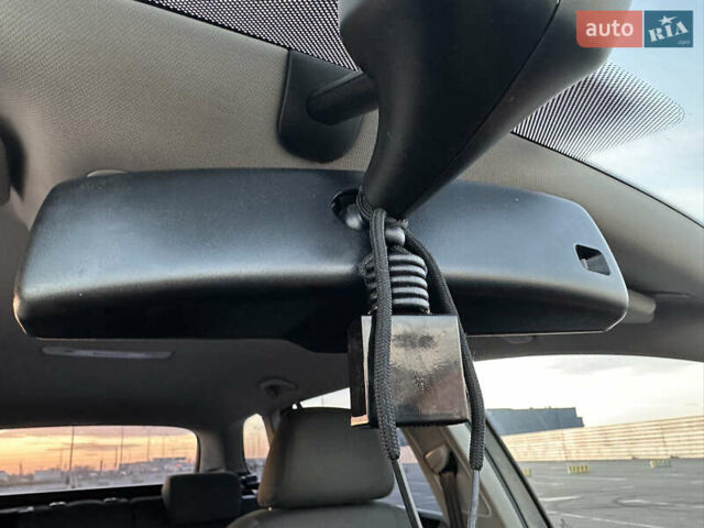 Сірий Фольксваген Гольф, об'ємом двигуна 1.39 л та пробігом 254 тис. км за 5200 $, фото 45 на Automoto.ua