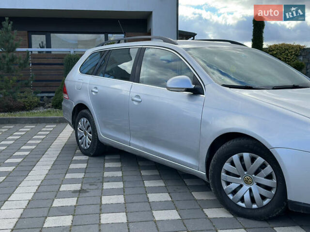 Серый Фольксваген Гольф, объемом двигателя 1.9 л и пробегом 233 тыс. км за 5099 $, фото 1 на Automoto.ua