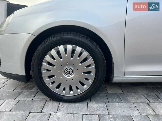 Серый Фольксваген Гольф, объемом двигателя 1.6 л и пробегом 198 тыс. км за 6899 $, фото 36 на Automoto.ua