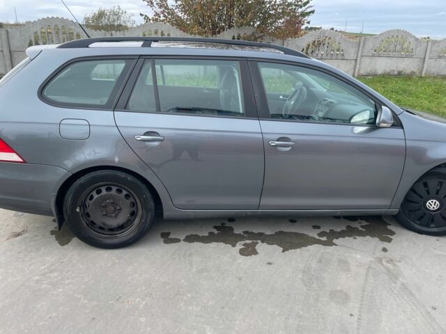 Серый Фольксваген Гольф, объемом двигателя 1.6 л и пробегом 254 тыс. км за 5300 $, фото 3 на Automoto.ua