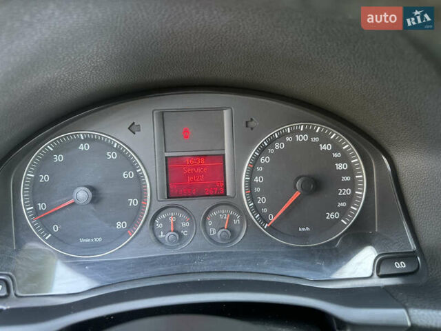 Сірий Фольксваген Гольф, об'ємом двигуна 1.39 л та пробігом 214 тис. км за 6200 $, фото 6 на Automoto.ua