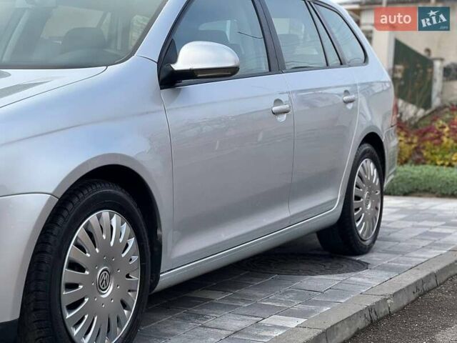 Серый Фольксваген Гольф, объемом двигателя 1.6 л и пробегом 198 тыс. км за 6899 $, фото 22 на Automoto.ua