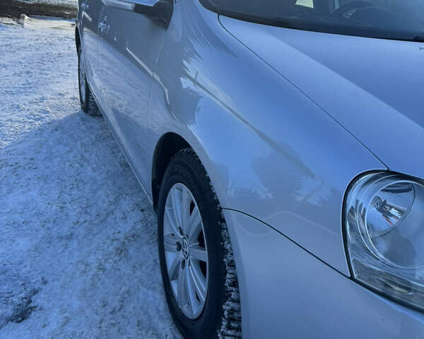 Сірий Фольксваген Гольф, об'ємом двигуна 1.6 л та пробігом 181 тис. км за 5900 $, фото 11 на Automoto.ua