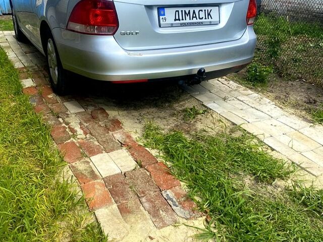 Сірий Фольксваген Гольф, об'ємом двигуна 1.6 л та пробігом 228 тис. км за 7000 $, фото 1 на Automoto.ua