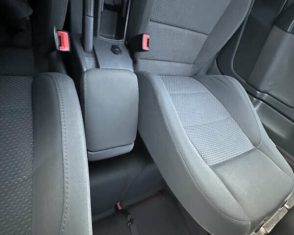 Сірий Фольксваген Гольф, об'ємом двигуна 1.39 л та пробігом 254 тис. км за 5200 $, фото 29 на Automoto.ua