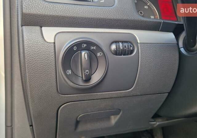 Серый Фольксваген Гольф, объемом двигателя 1.97 л и пробегом 320 тыс. км за 6700 $, фото 10 на Automoto.ua