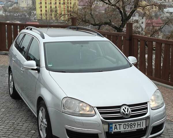 Серый Фольксваген Гольф, объемом двигателя 2 л и пробегом 350 тыс. км за 5999 $, фото 24 на Automoto.ua