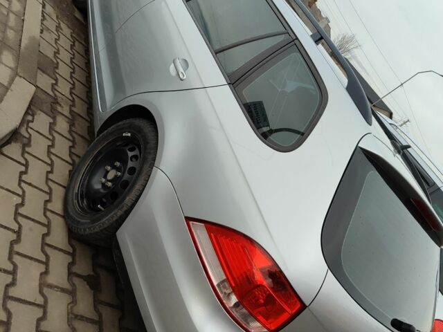 Сірий Фольксваген Гольф, об'ємом двигуна 1.6 л та пробігом 251 тис. км за 6000 $, фото 2 на Automoto.ua